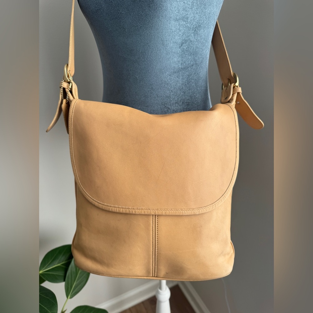 ✨ Vintage Coach Whitney Bag | Rare Chamois color